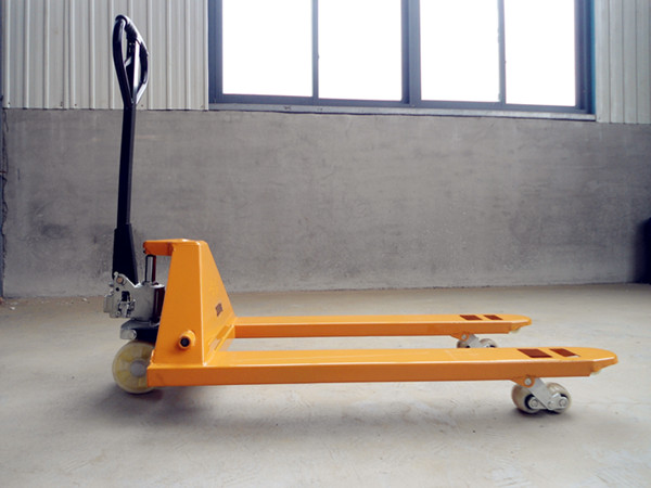 2噸手動液壓叉車一站式廠家供應地牛多少錢--河北東圣吊索具制造有限公司--小型攪拌機|石材夾具|液壓堆高車|手動叉車 2噸手動液壓叉車一站式廠家供應地牛多少錢--河北東圣吊索具制造有限公司--小型攪拌機|石材夾具|液壓堆高車|手動叉車