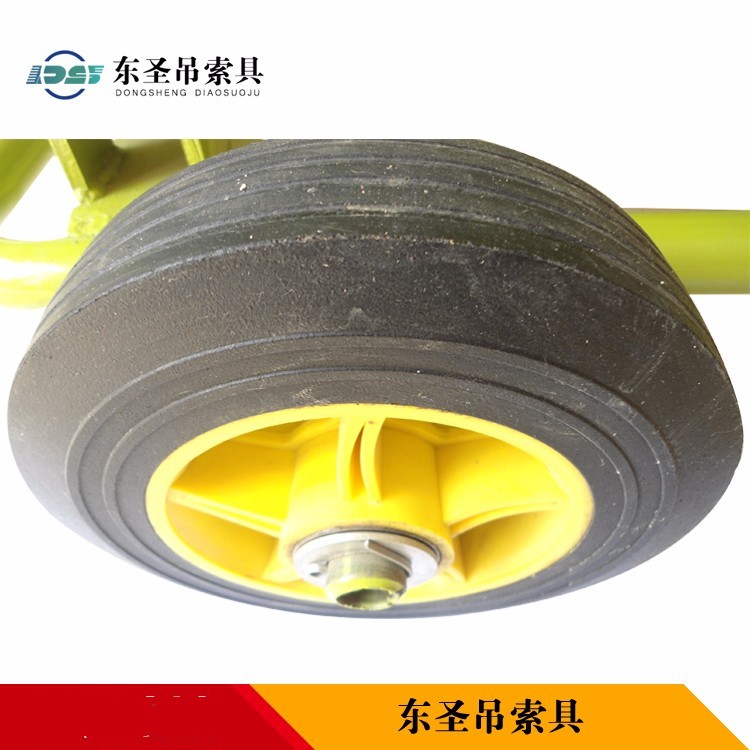 地式正反轉自動卸料小型攪拌機加寬行走輪胎局部細節(jié)圖展示--河北東圣吊索具制造有限公司--小型攪拌機|石材夾具|液壓堆高車|手動叉車 地式正反轉自動卸料小型攪拌機加寬行走輪胎局部細節(jié)圖展示--河北東圣吊索具制造有限公司--小型攪拌機|石材夾具|液壓堆高車|手動叉車