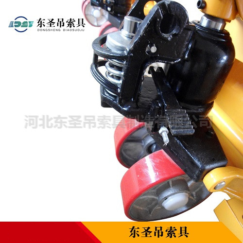 手動液壓搬運車價格--河北東圣吊索具制造有限公司--小型攪拌機|手動叉車|液壓堆高車|手動叉車 手動液壓搬運車價格--河北東圣吊索具制造有限公司--小型攪拌機|手動叉車|液壓堆高車|手動叉車