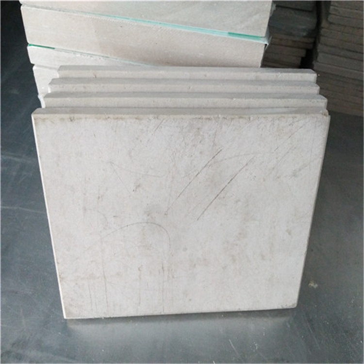 壓縮板需要使用石材吊鉗搬運--河北東圣吊索具制造有限公司--石材夾具 壓縮板需要使用石材吊鉗搬運--河北東圣吊索具制造有限公司--石材夾具