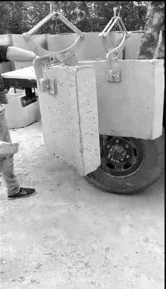 F-17吊環(huán)石材吊夾作業(yè)現(xiàn)場--河北東圣吊索具制造有限公司--石材夾具|液壓堆高車|手動叉車|小型攪拌機 F-17吊環(huán)石材吊夾作業(yè)現(xiàn)場--河北東圣吊索具制造有限公司--石材夾具|液壓堆高車|手動叉車|小型攪拌機